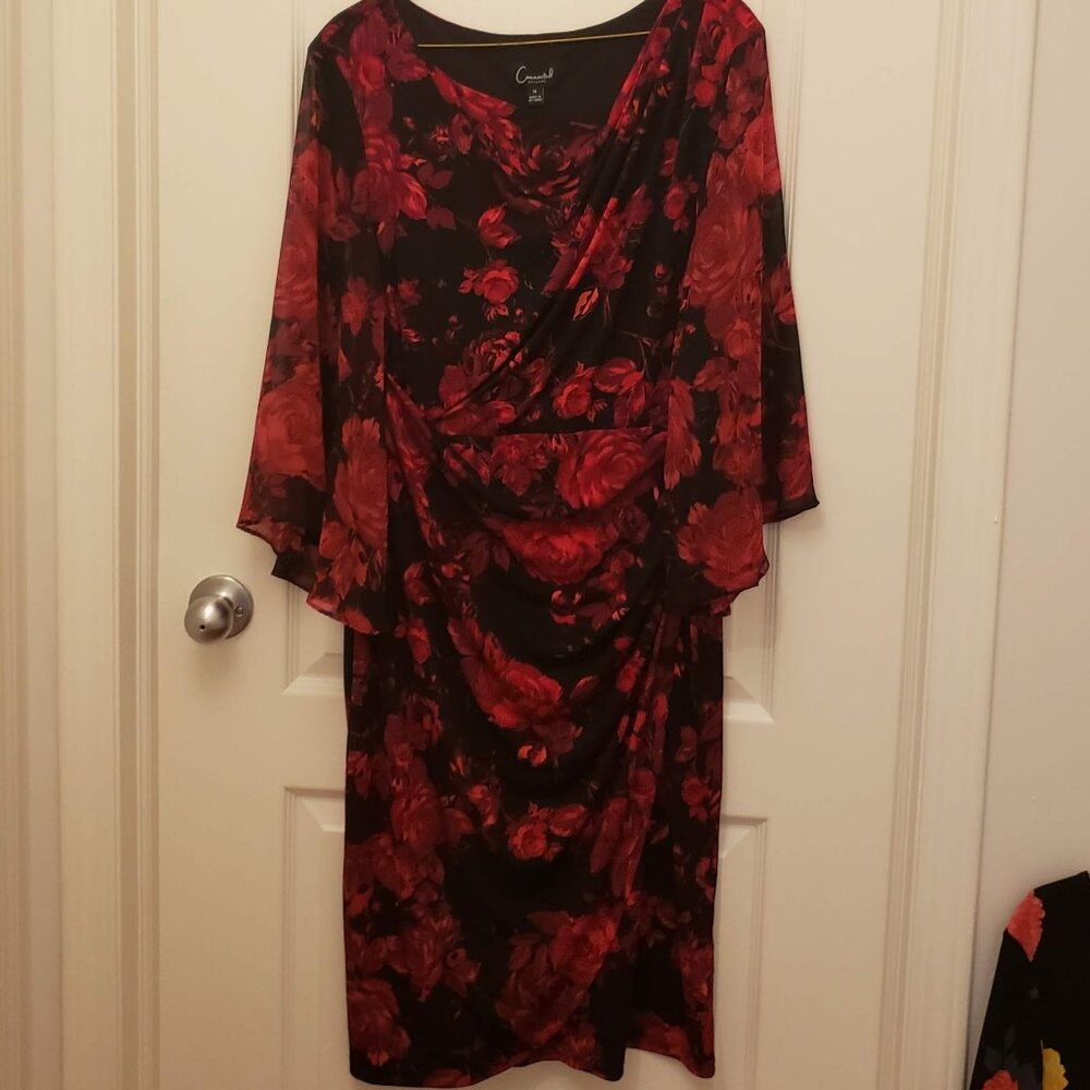 Black & Red Floral Georgette w/ Boat Neck & Cinch waist Knee length sheer sleeve